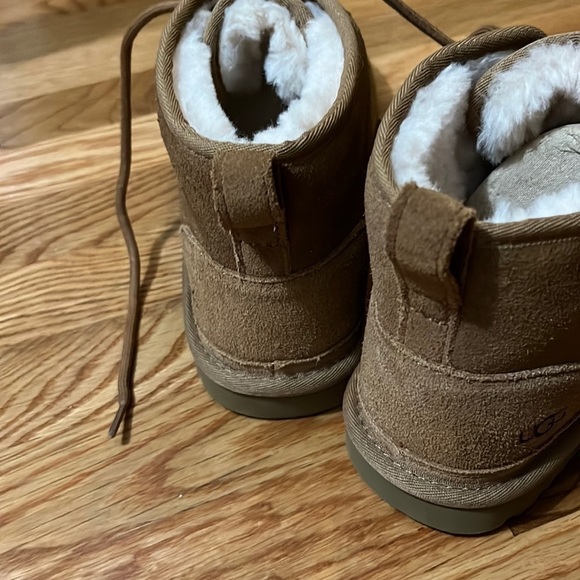 UGG × Charcoal Neumel Chukka Suede in Chestnut Men\'s Sz 10 NEW main image 14